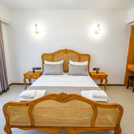 Linasya Bozcaada Canakkale