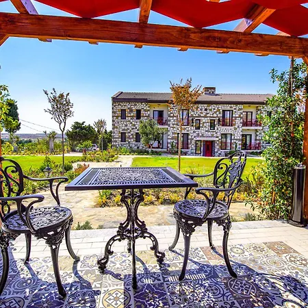 Linasya Bozcaada * تْشاناكالي