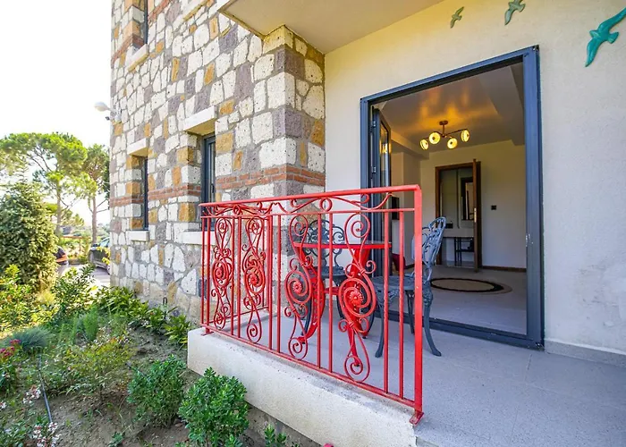 Linasya Bozcaada Hotel *